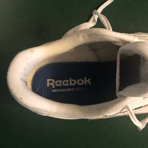 Reebok Renaissance Sneakers EUC - Picture 7 of 8